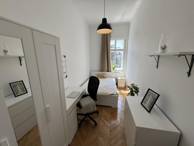 Room 2 (9 m²) — 15th district (Rudolfsheim-Fünfhaus), Vienna | Tulive Housing Apt.13